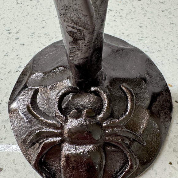LARGE 15" TALL SILVER BLACK METAL SPIDER CANDLESTICK CANDLE HOLDER DECOR NWT - Picture 5 of 13